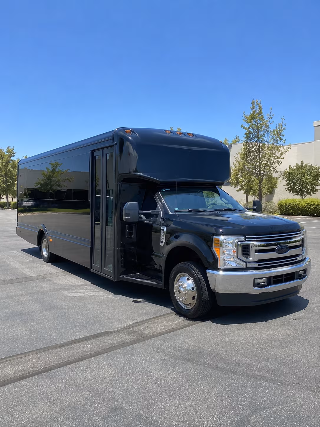 Baton Rouge Birthday, Sweet 16, & Quinceañera Party Bus Rentals