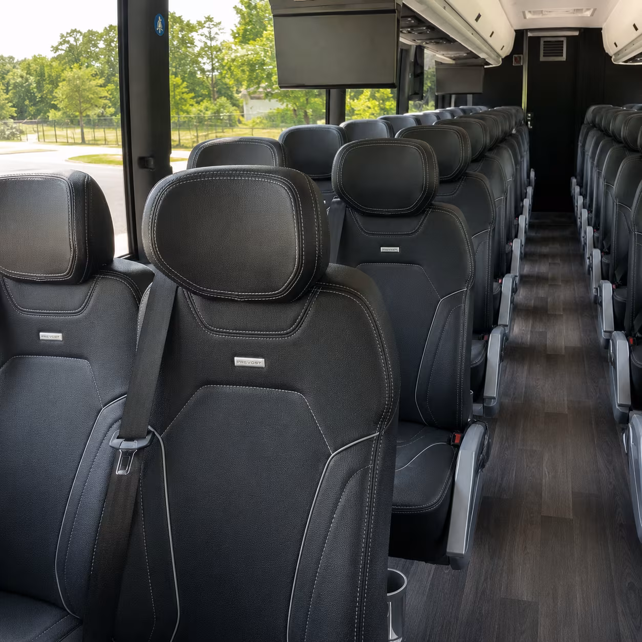 New Orleans Airport Shuttle & Transportation party bus exterior