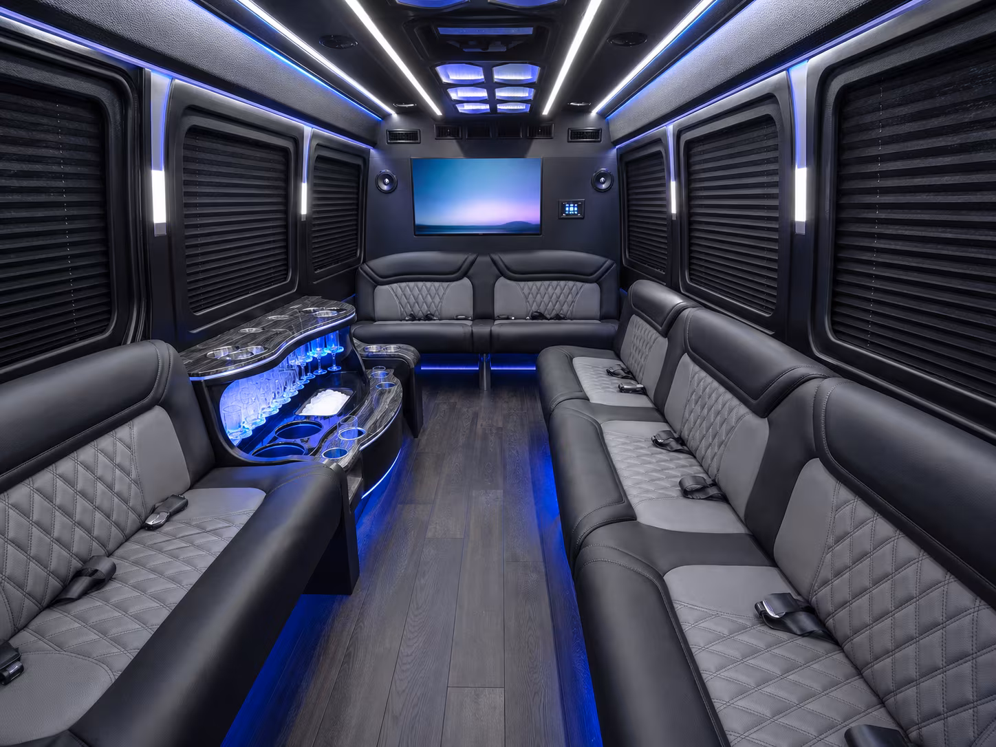 New Orleans Airport Shuttle & Transportation party bus exterior