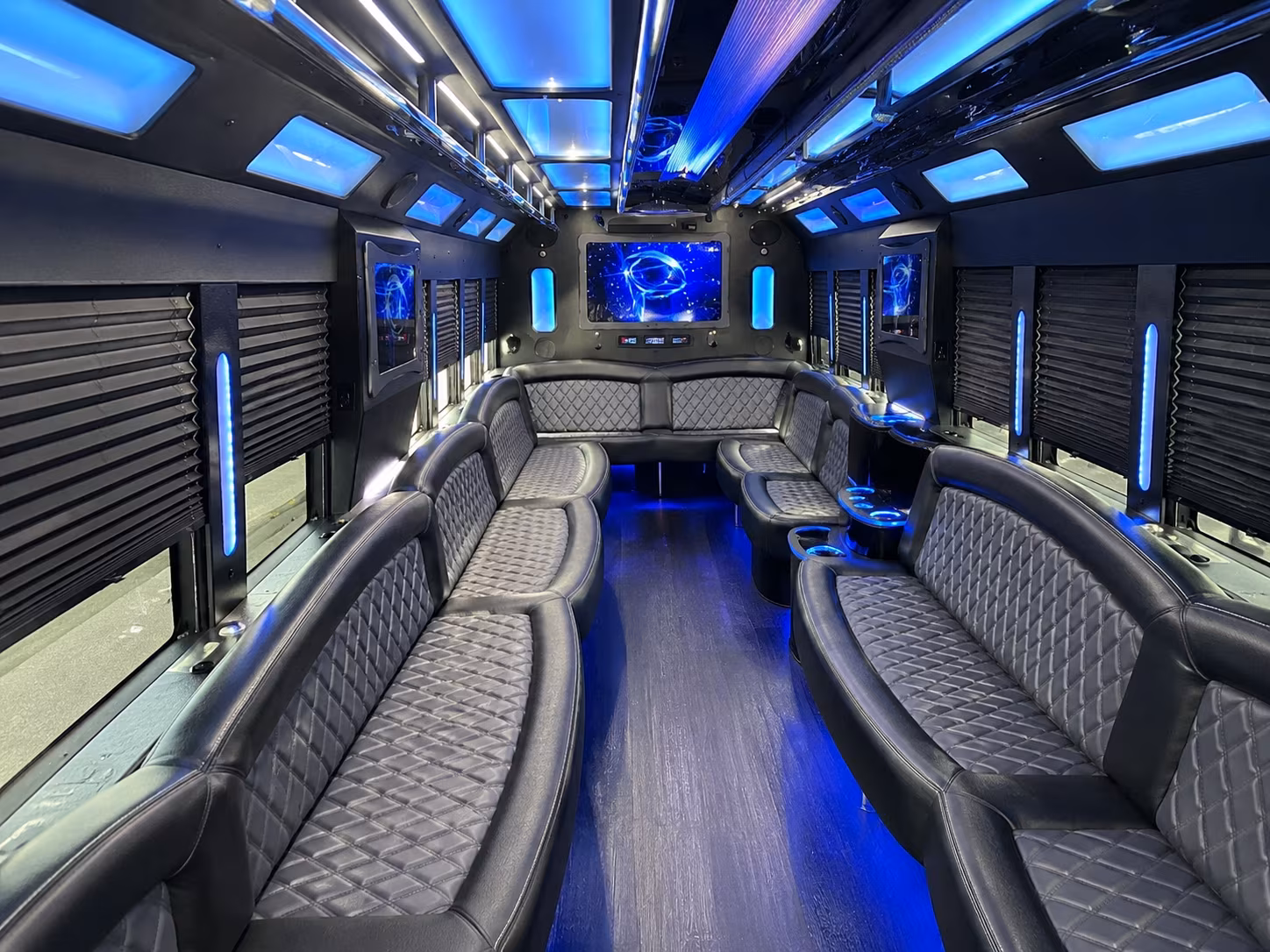 New Orleans Birthday, Sweet 16, & Quinceañera Transportation onboard seating