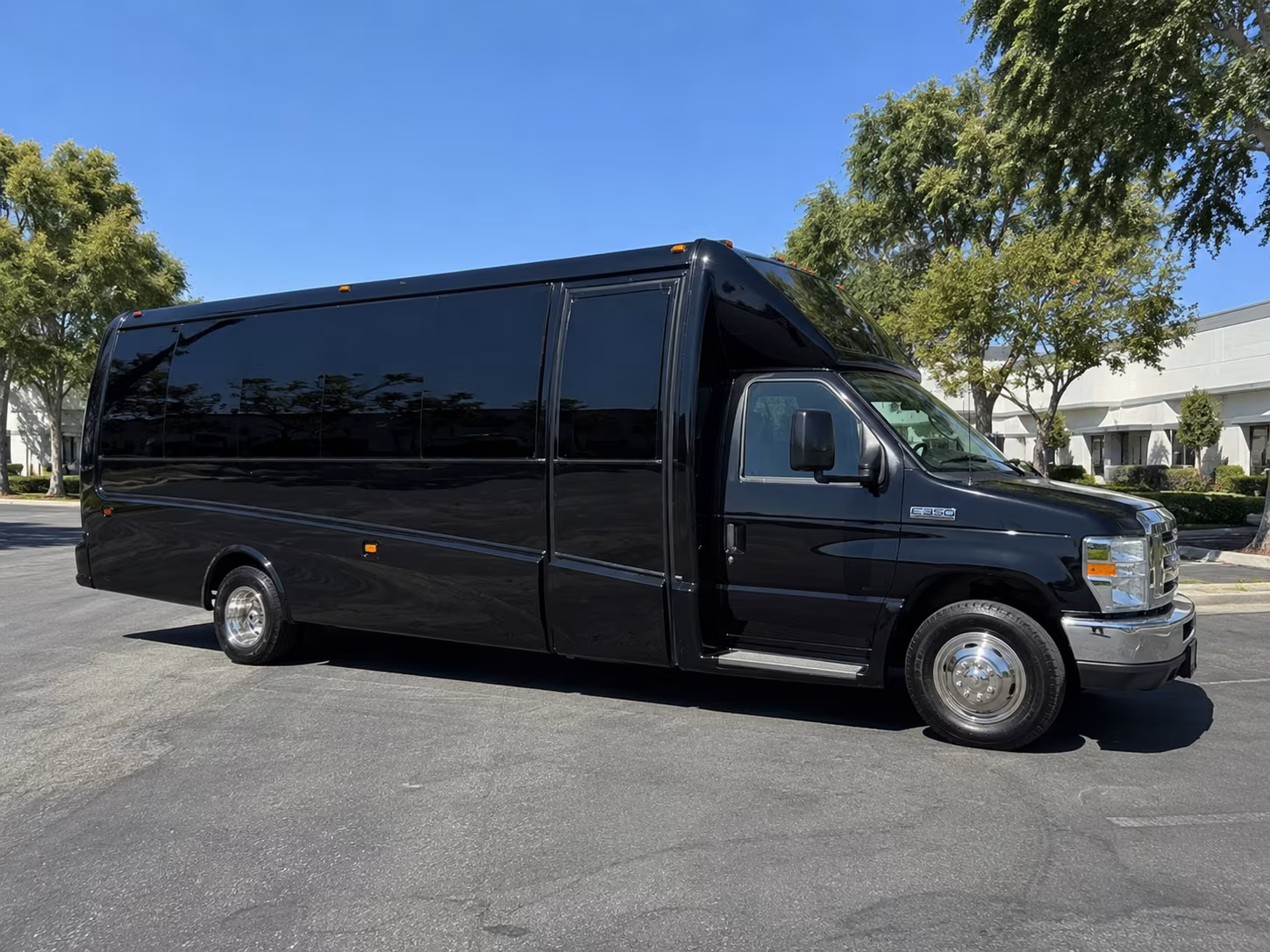 New Orleans Birthday, Sweet 16, & Quinceañera Transportation pickup coordination