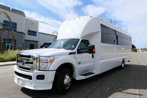 New Orleans 35 Passenger Shuttle Bus