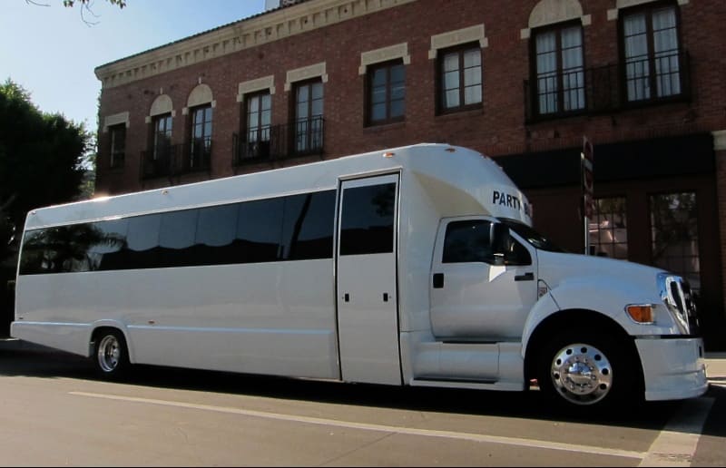 Tuscaloosa 30 Passenger Party Bus White